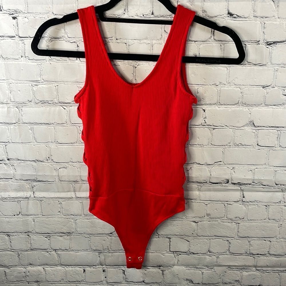 👚✨ Express Red Bodysuit - XXS - Never Worn - Perfect Condition